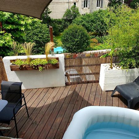 Duplex Avec Spa Et Terrasse En Plein Centre Du Village Saint-Jean-du-Gard Buitenkant foto